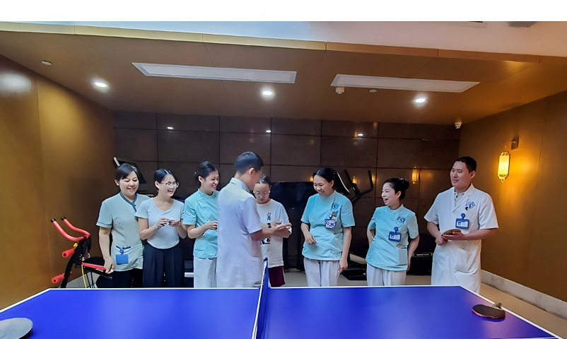 乒出精彩，赛出友谊 | 四川泌尿外科医院工会乒乓球联谊赛挥拍